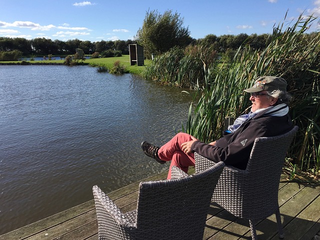 湖勇一家亲！湖人力克独行侠 助勇士升至第8！.